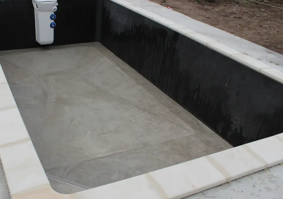 Bauweise mit Desjoyaux Pool-System